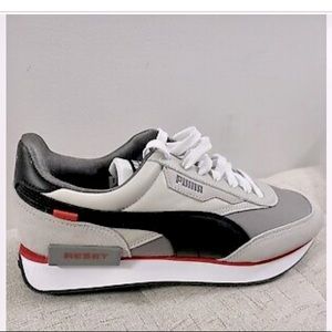 Men’s - PUMA FUTURE Rider x Nintendo Retro Console 2020 Cleat Sneaker, Size 10